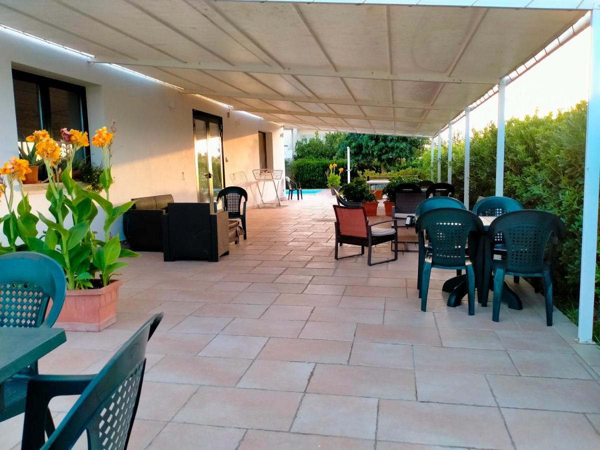B&B Hotel Helios Uggiano La Chiesa Eksteriør billede