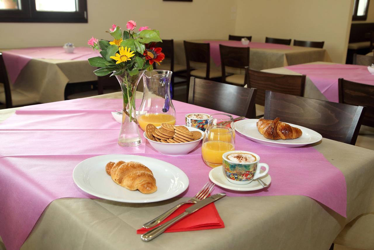 B&B Hotel Helios Uggiano La Chiesa Eksteriør billede