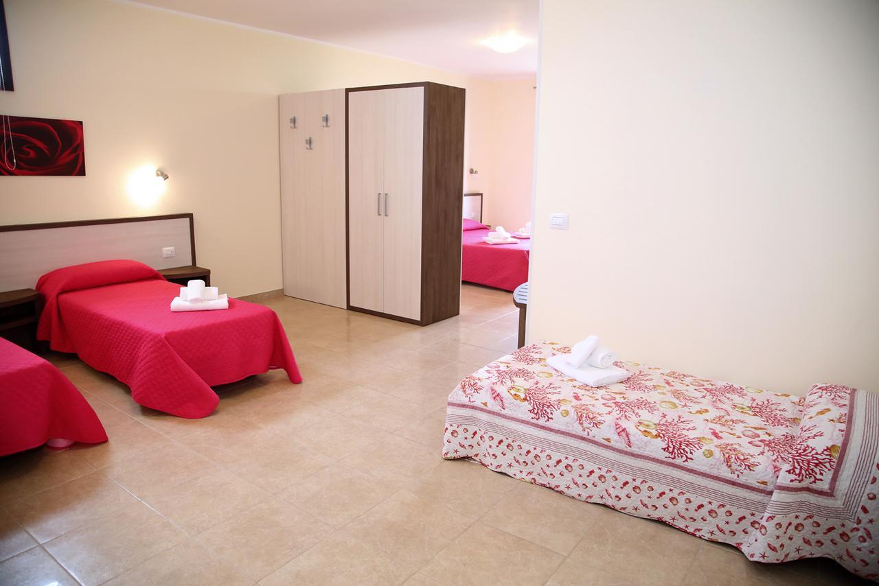 B&B Hotel Helios Uggiano La Chiesa Eksteriør billede